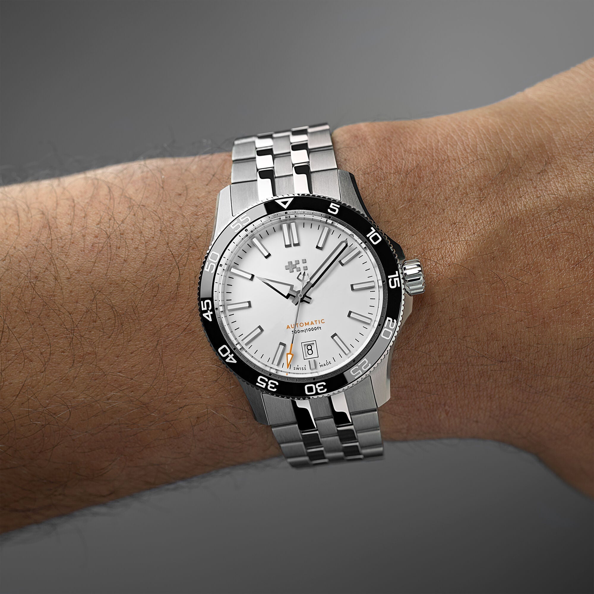 Christopher Ward C60 Trident Pro 300 - White - Consort Bracelet - Image