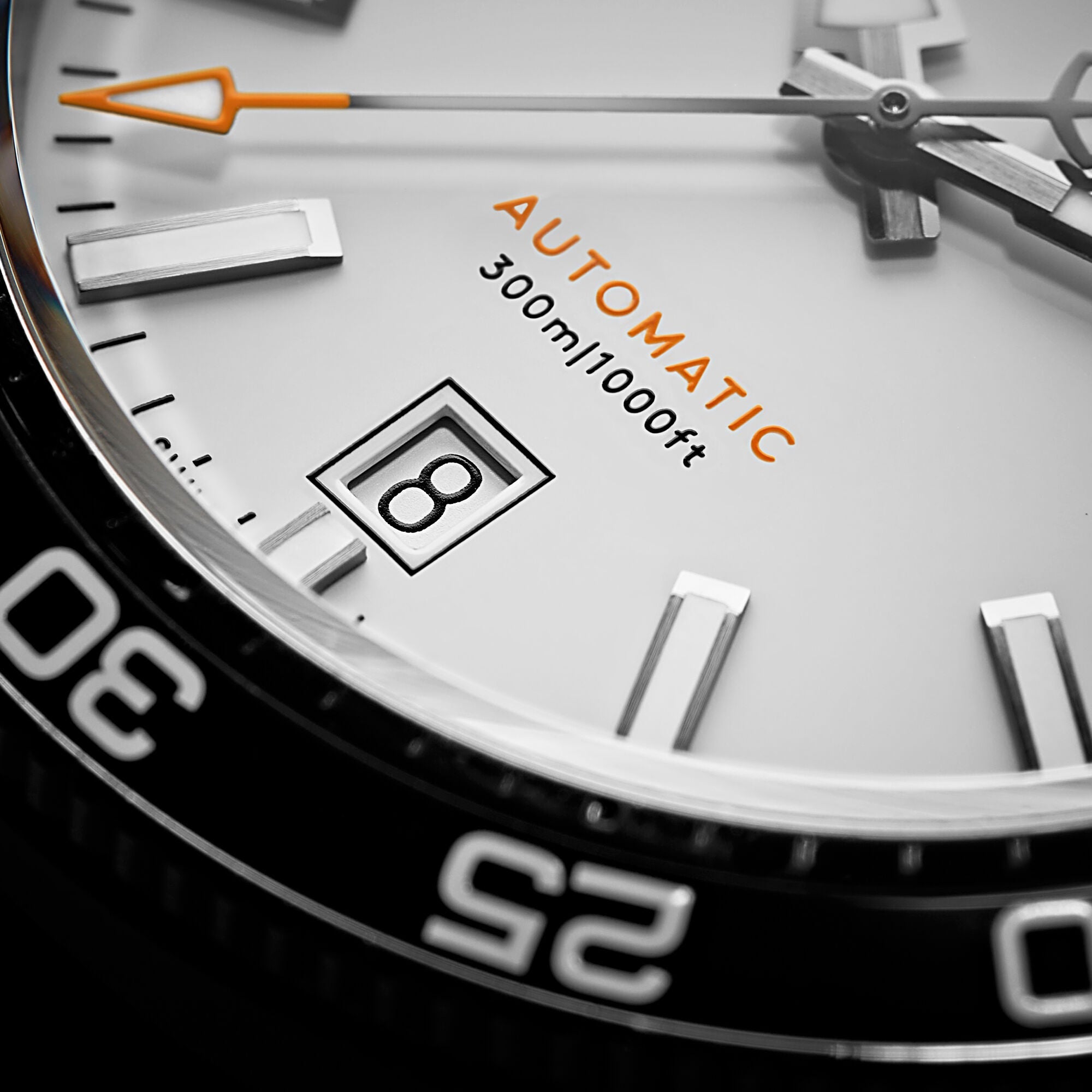 Christopher Ward C60 Trident Pro 300 - White - Consort Bracelet - Image